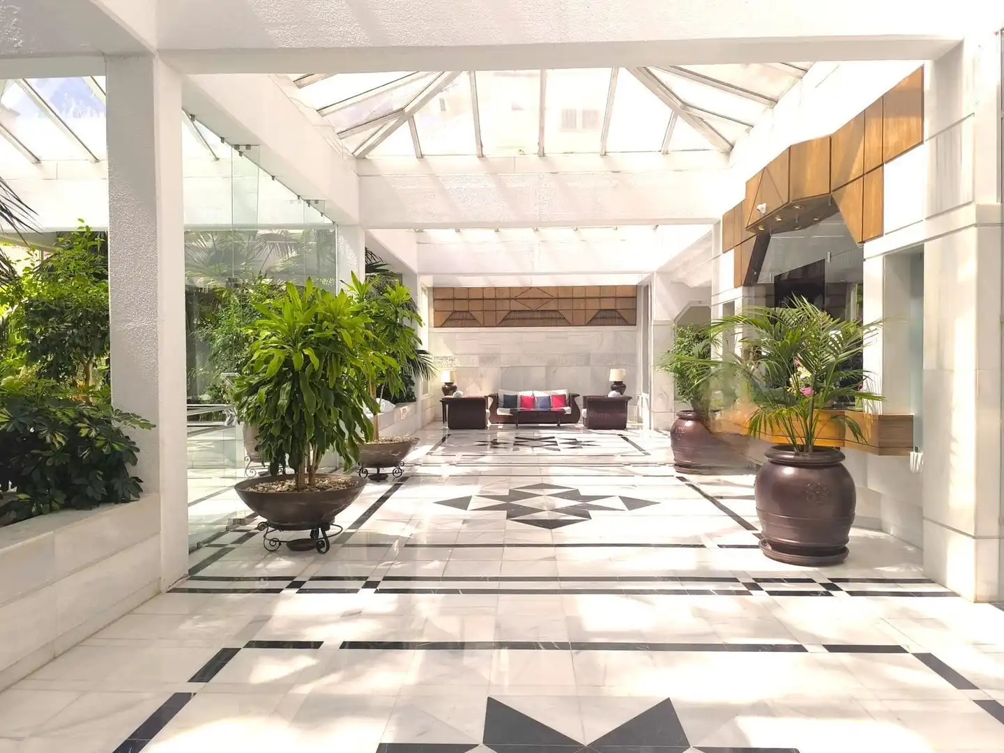 Flat for rent in Marbella  with Private garden, Terrace and Storage room