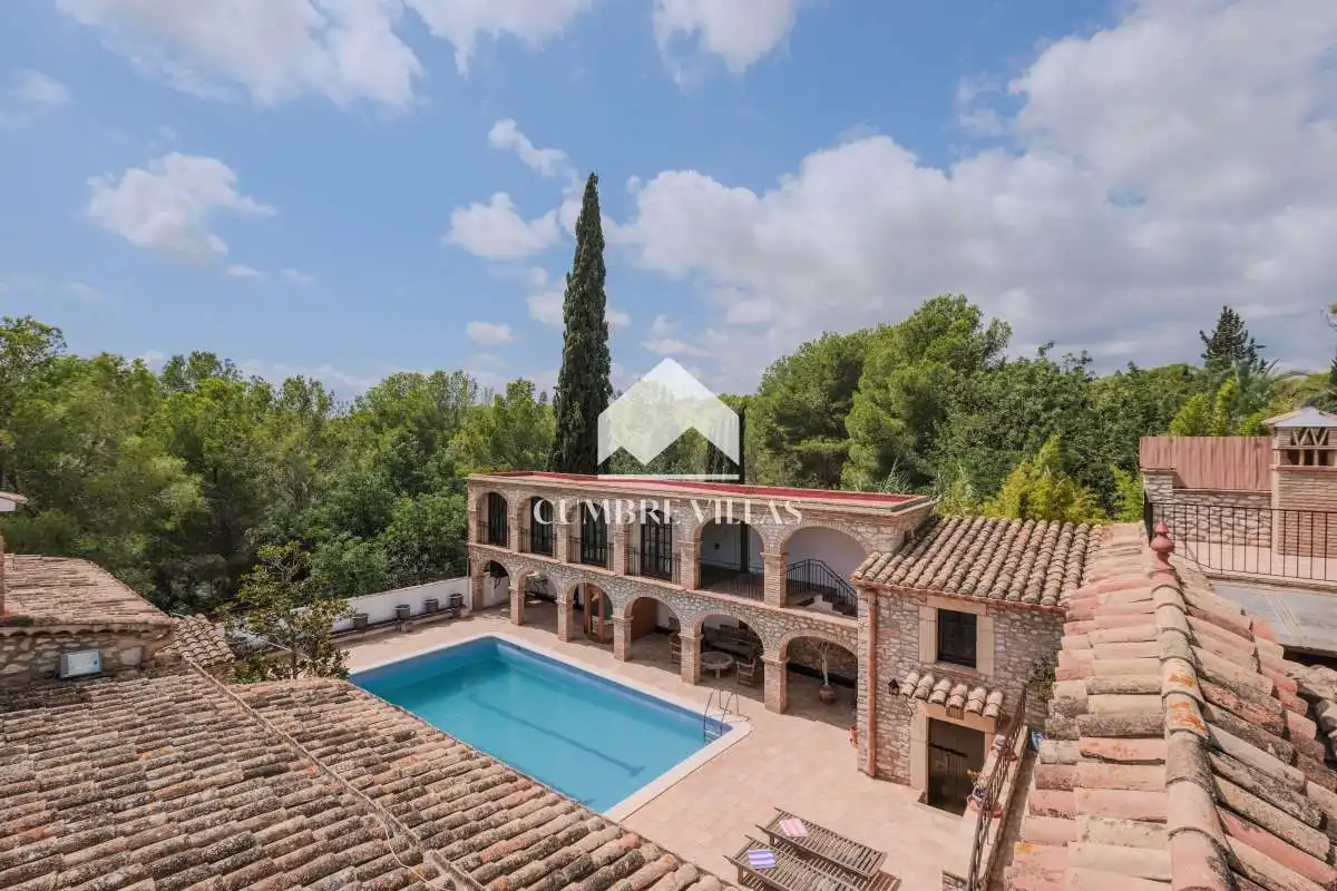 Vista exterior de Casa o xalet en venda en Sant Pere de Ribes amb Calefacció, Terrassa i Traster
