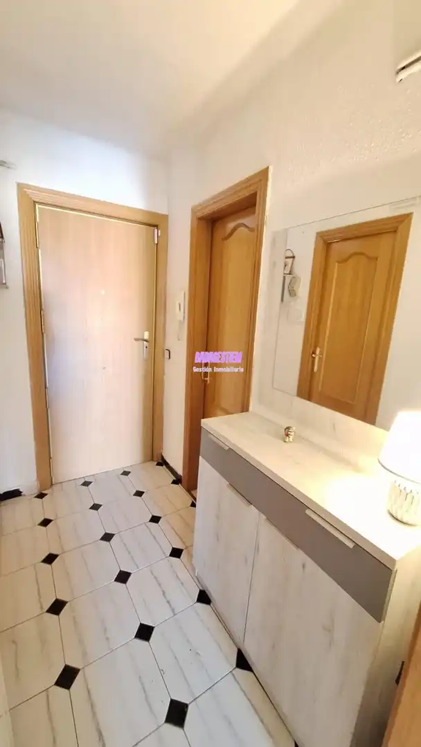 Baño de Piso en venta en Badalona con Aire acondicionado, Calefacción y Amueblado