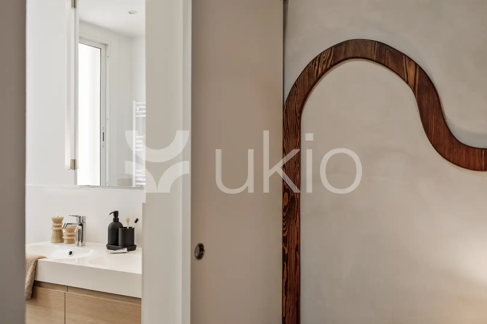 Apartments for rent in Barcelona  with Air Conditioner, Heating and Furnished