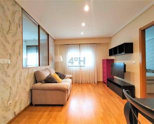 Sala d'estar de Apartament de lloguer en Ourense Capital  amb Aire condicionat, Calefacció i Moblat