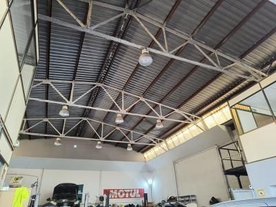 Industrial buildings to rent in Divina Pastora
