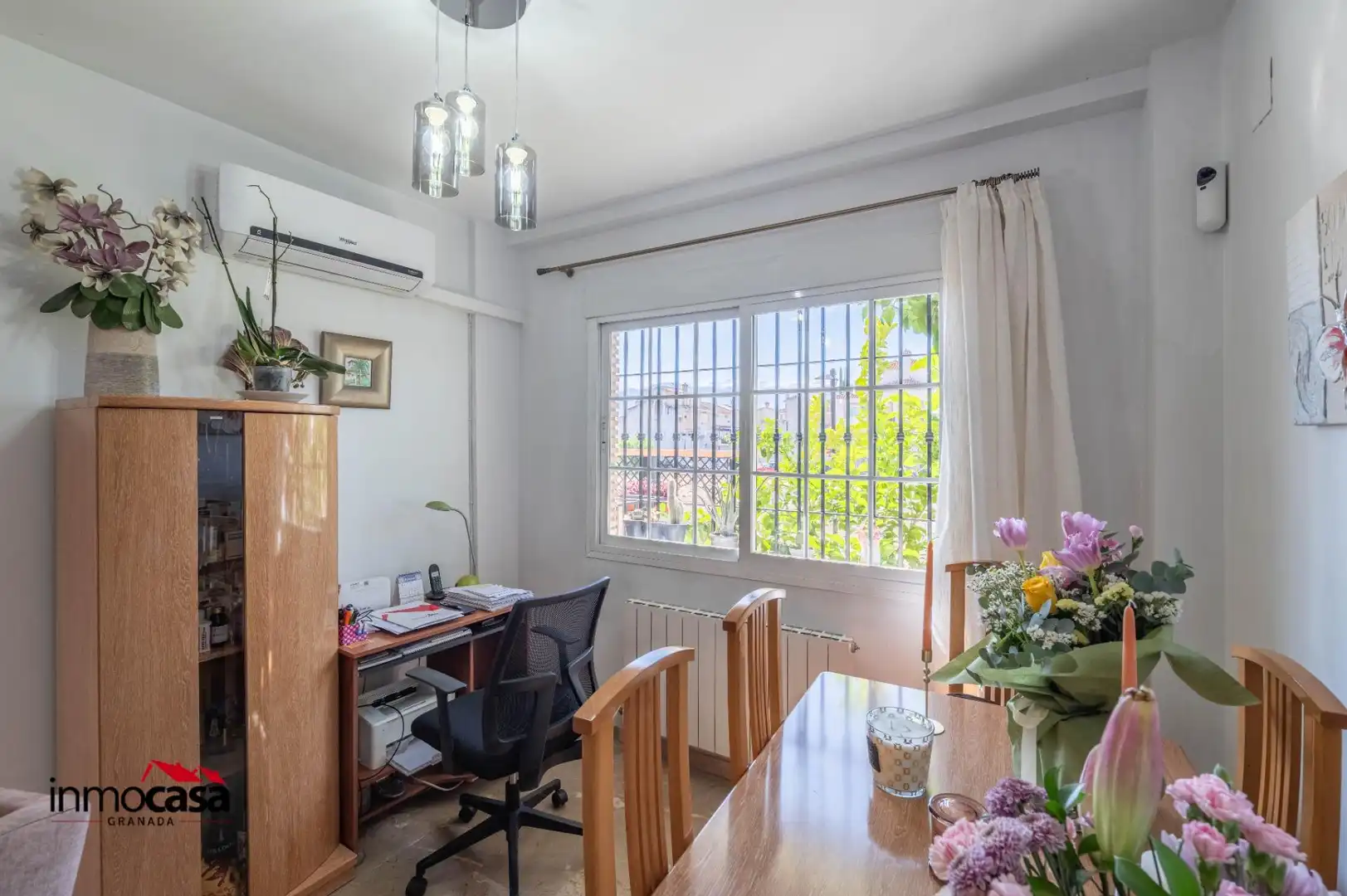 Casa adosada en venda en Armilla amb Aire condicionat, Calefacció i Jardí privat