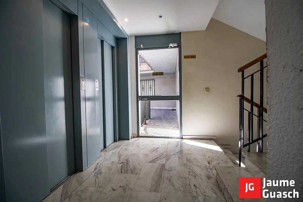 Piso con balcón en venta en Carrer dels Clapers 22, imagen 26
