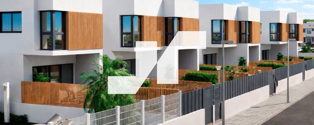 Casa-adosada en Venta en Carrer la Plana Baixa, 14 en La Torre - Playa de Chilches