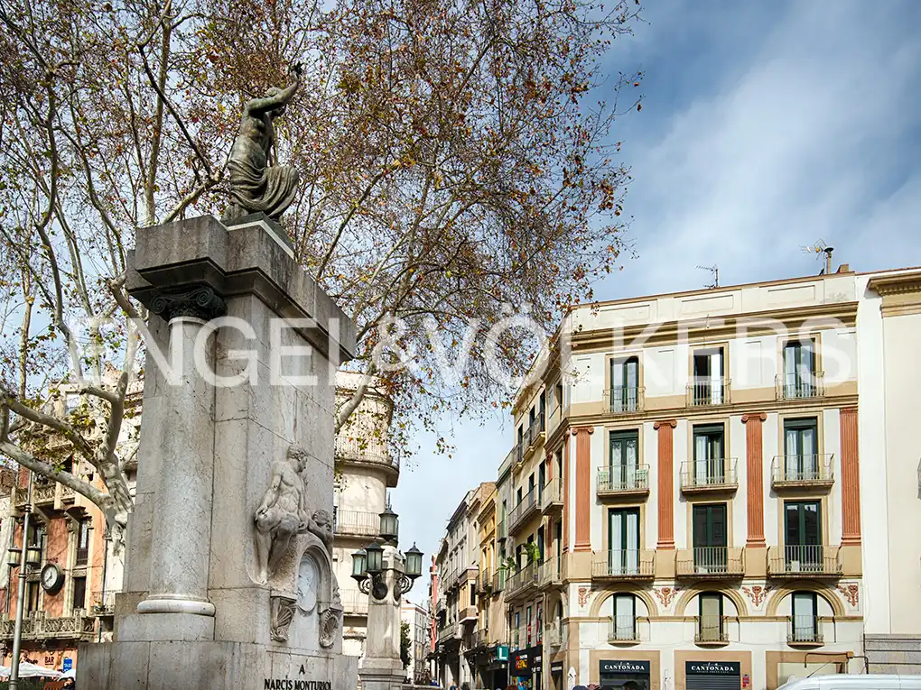 Mixed residential for sale in La Rambla 4, imagen 2