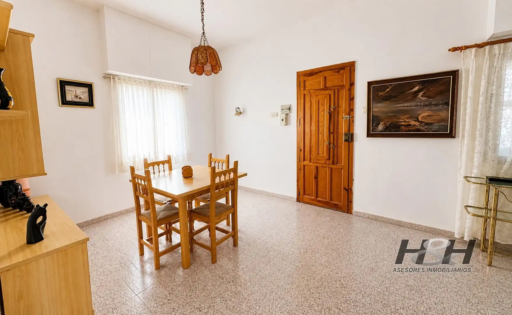 Menjador de Casa o xalet en venda en Godella amb Jardí privat i Terrassa
