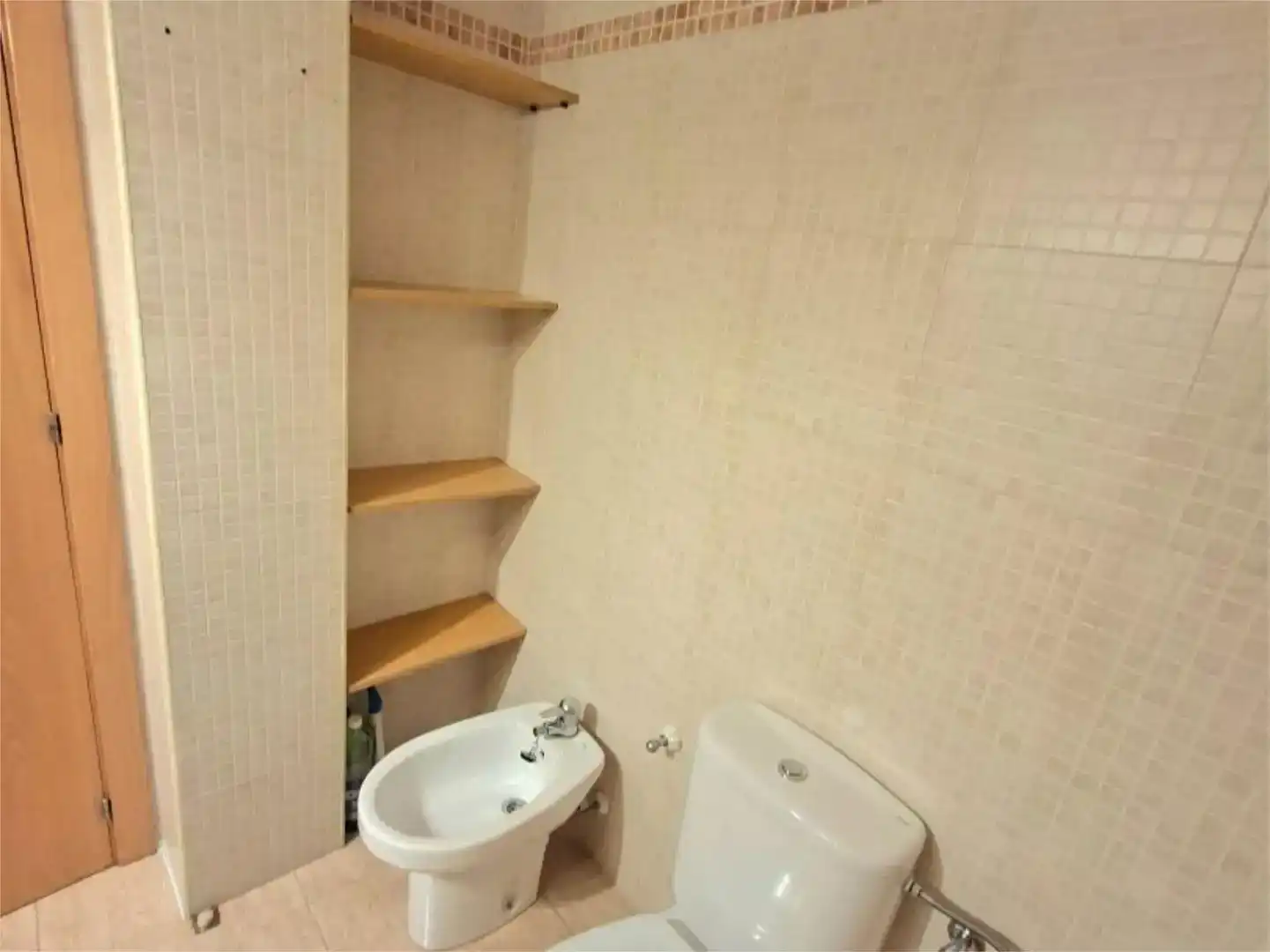 Baño de Piso en venta en Sant Celoni con Balcón