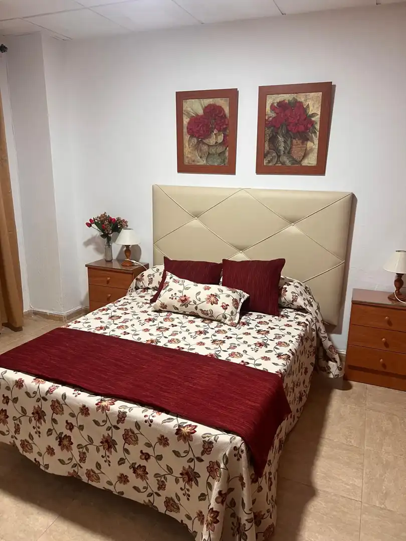 Habitación de Piso de alquiler en Ronda con Amueblado