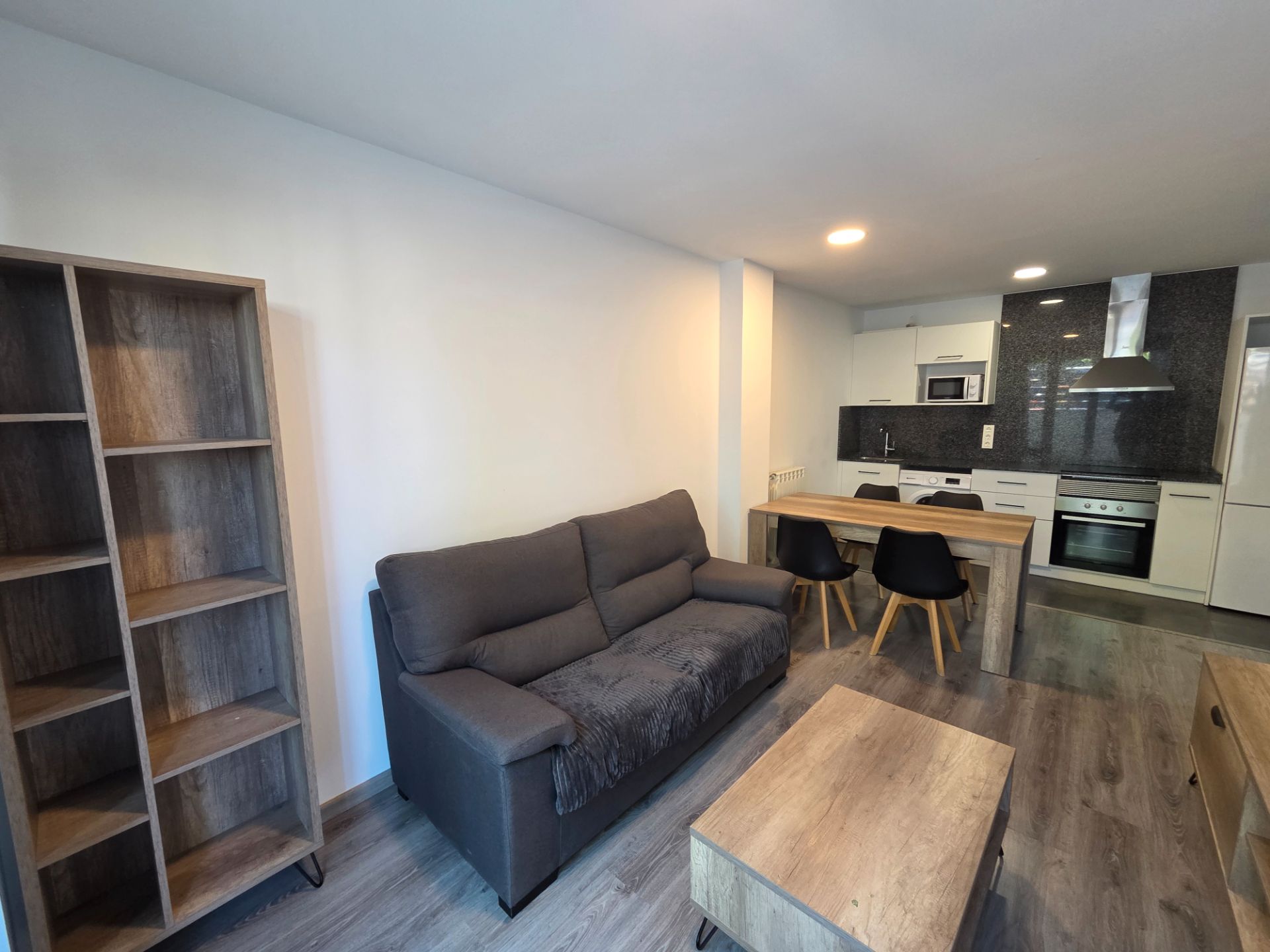 Wohnzimmer von Wohnungen miete in  Teruel Capital mit Heizung, Terrasse und Möbliert