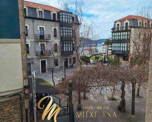Vista exterior de Pis en venda en Getxo  amb Aire condicionat, Calefacció i Jardí privat