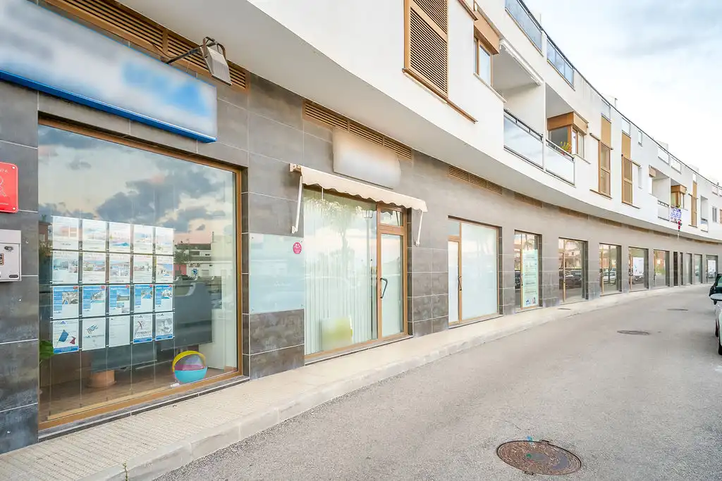 Locale commerciale in vendita a Av Corts Valencianes, imagen 5
