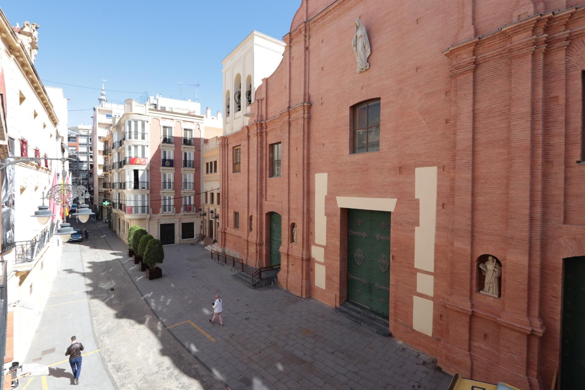 Vista exterior de Pis en venda en Cartagena amb Parquet, Terrassa i Balcó