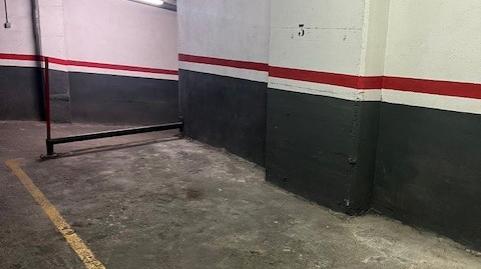 Photo 2 of Garage for sale in Carrer del Dos de Maig, 294b, El Camp de l'Arpa del Clot, Barcelona