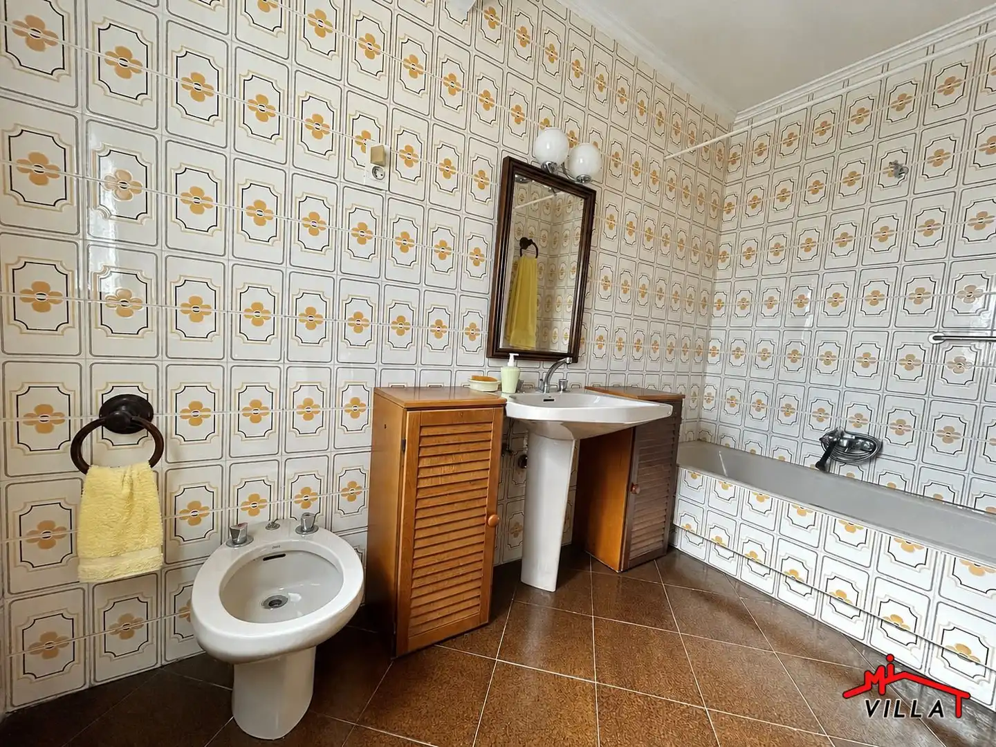 Baño de Piso en venta en Laredo con Calefacción y Terraza
