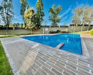 Swimming pool of Flat to rent in Sant Cugat del Vallès  with Air Conditioner, Heating and Storage room