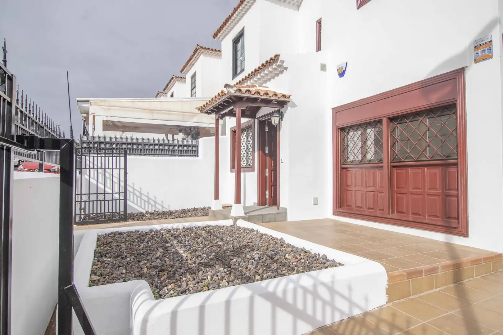 Vista exterior de Casa adosada de alquiler en San Cristóbal de la Laguna con Jardín privado