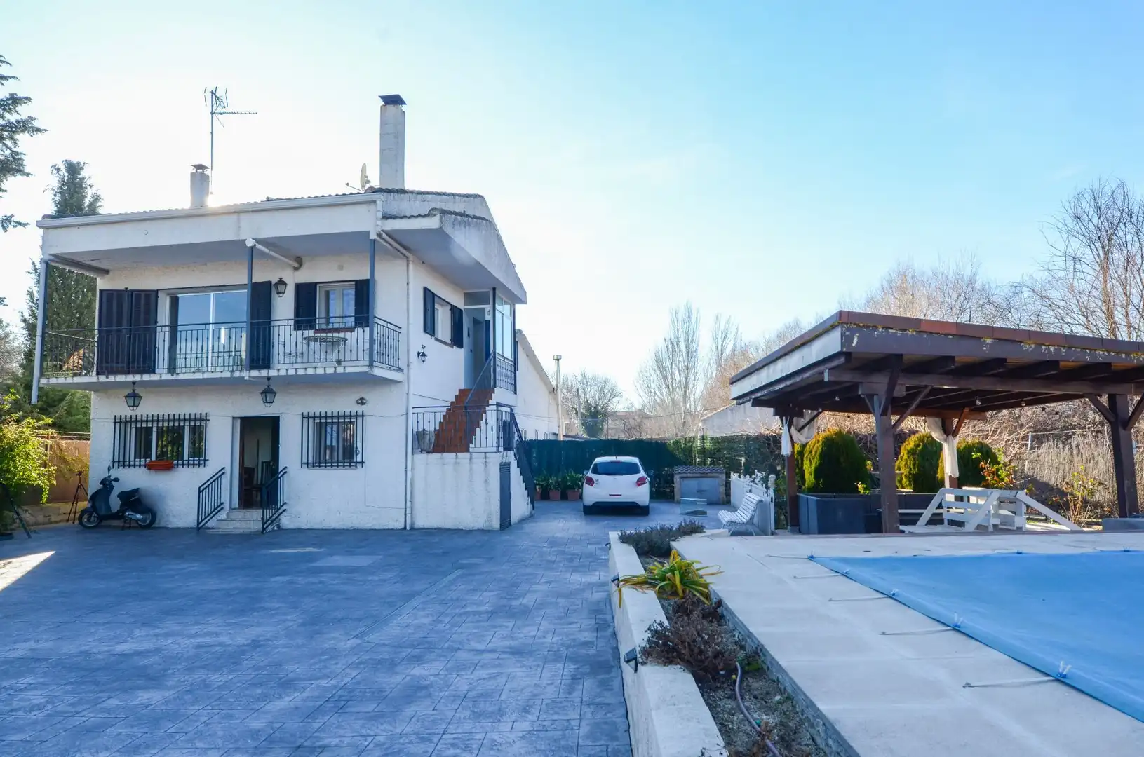 Vista exterior de Casa o xalet en venda en Quijorna amb Calefacció, Jardí privat i Terrassa