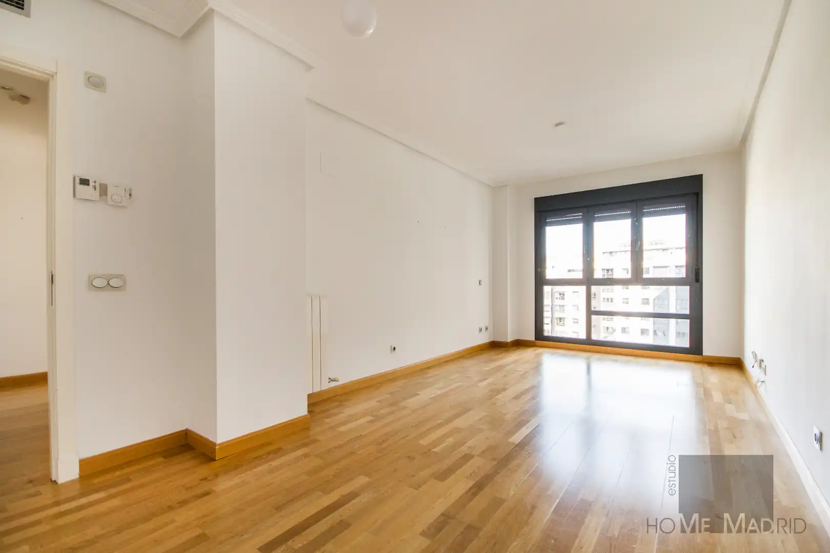 Living room of Flat for sale in  Madrid Capital  with Air Conditioner, Heating and Storage room