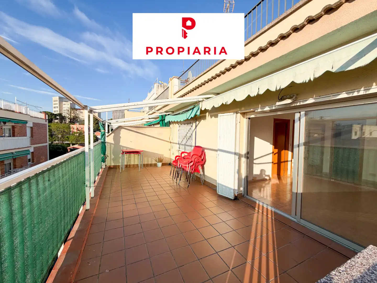 Exterior view of Flat for sale in Sant Joan Despí  with Heating, Terrace and Oven