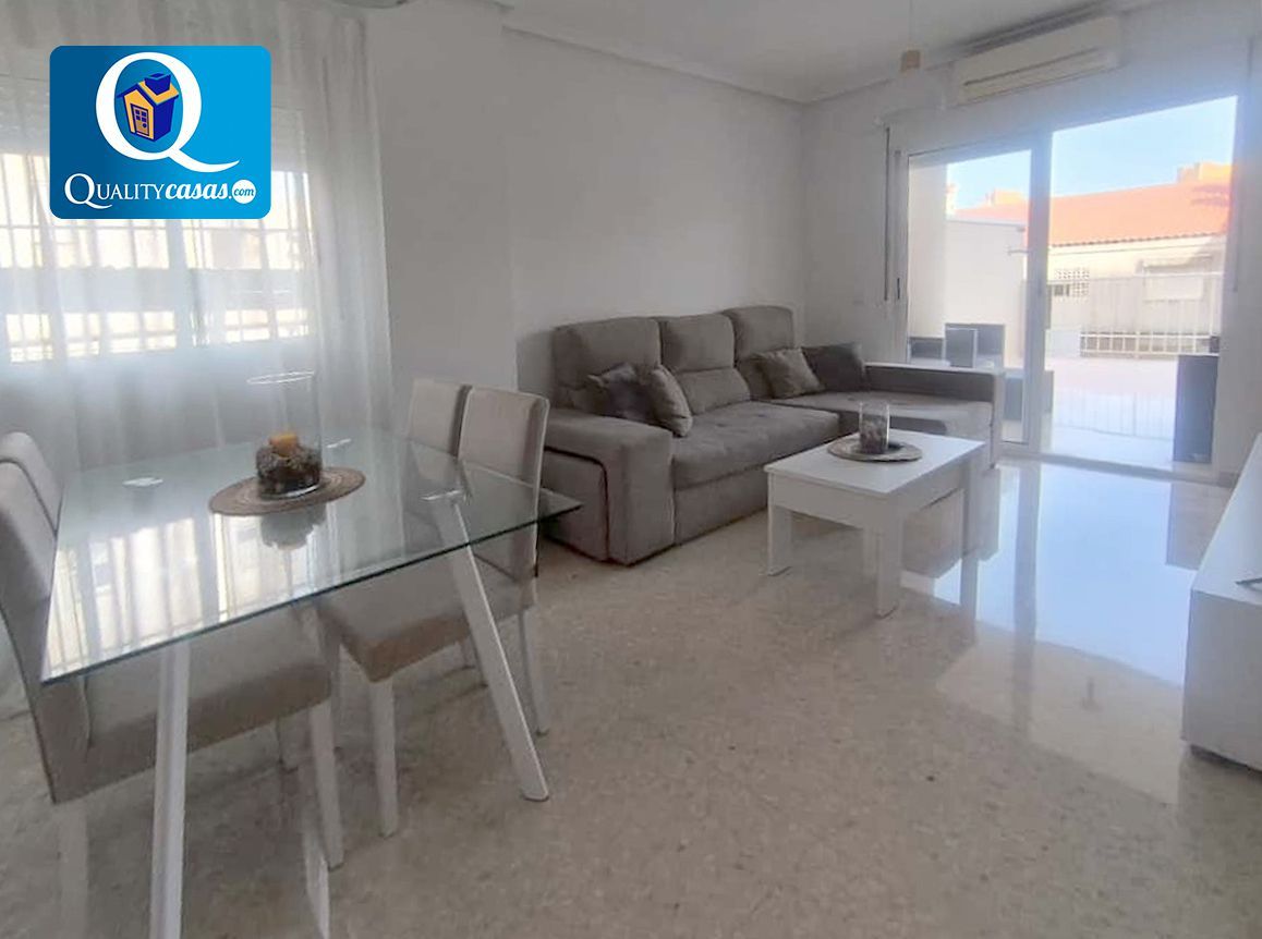 Sala d'estar de Apartament en venda en Elche / Elx amb Aire condicionat, Calefacció i Terrassa