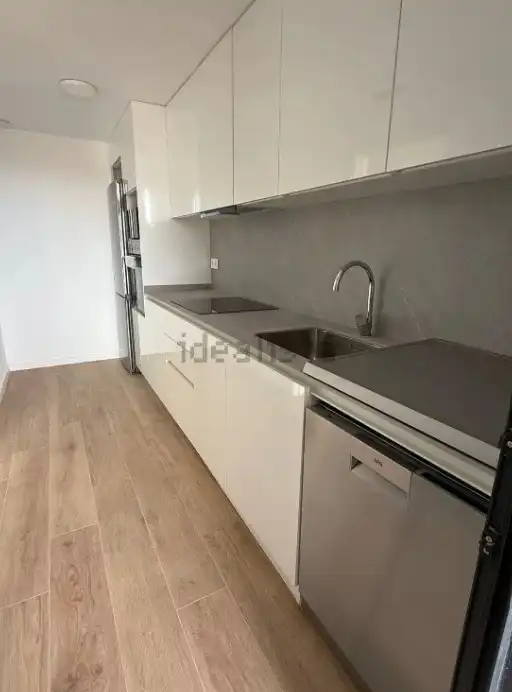 Cuina de Pis de lloguer en La Pobla de Vallbona amb Aire condicionat, Calefacció i Terrassa