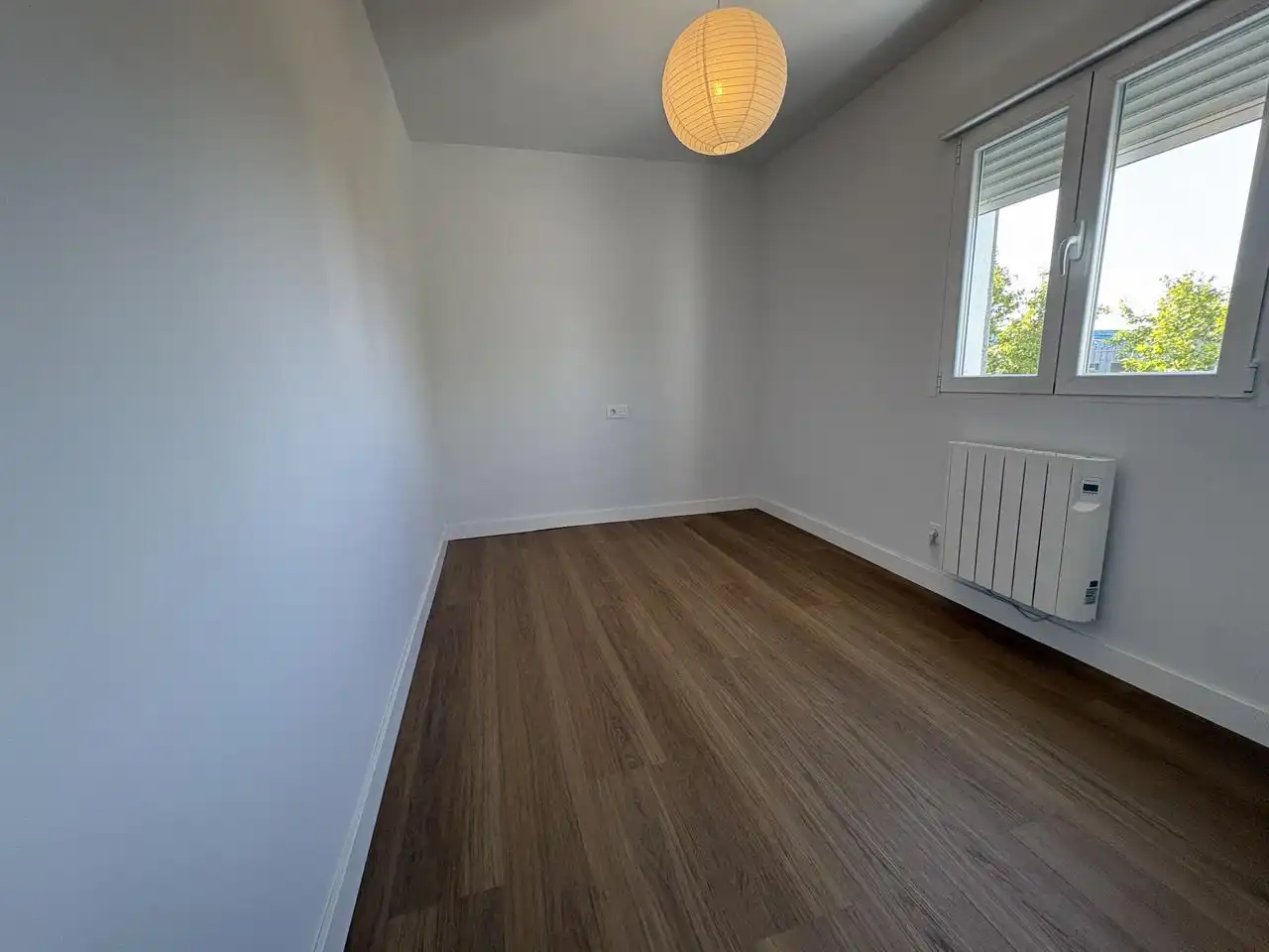 Schlafzimmer von Wohnung zur Miete in Madrid mit Klimaanlage und Heizung