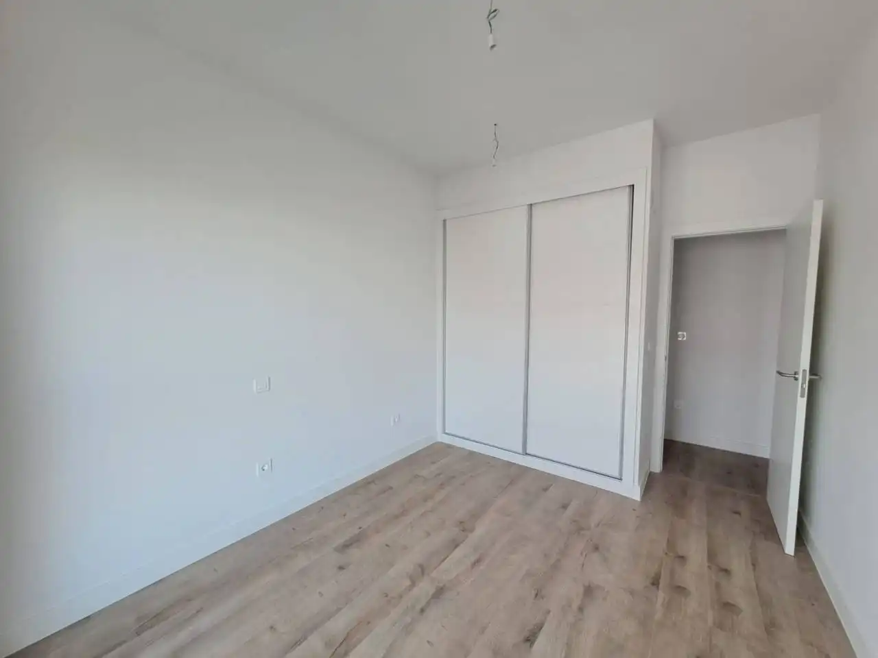 Dormitori de Pis en venda en Burgos amb Calefacció, Parquet i Terrassa