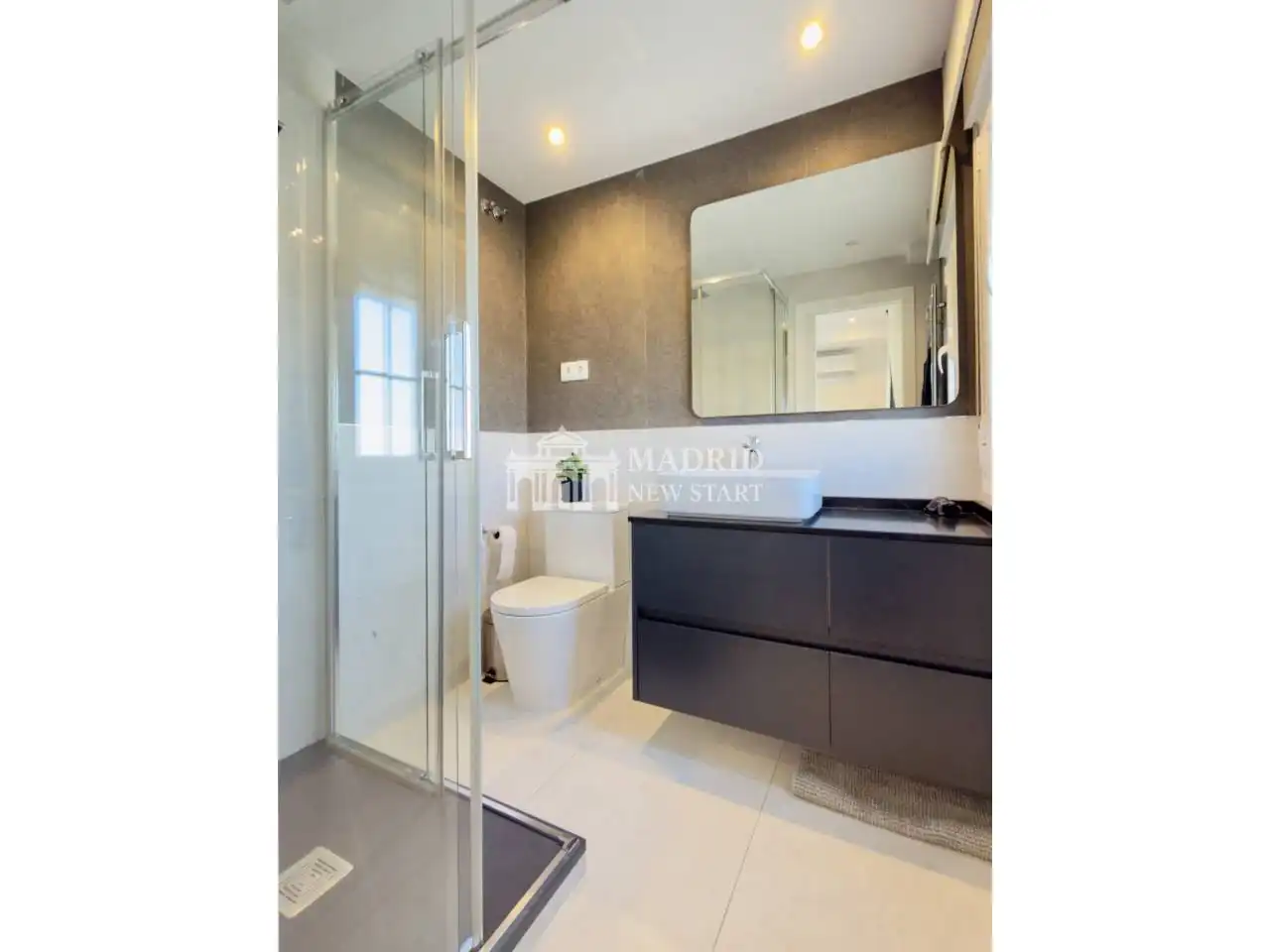 Flat with lift for sale in Calle Cea Bermúdez, imagen 21
