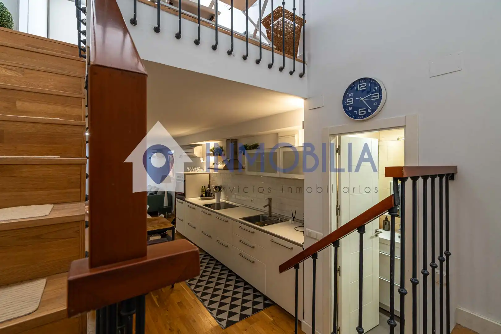 Küche von Maisonette zum Verkauf in Madrid mit Klimaanlage, Heizung und Terrasse