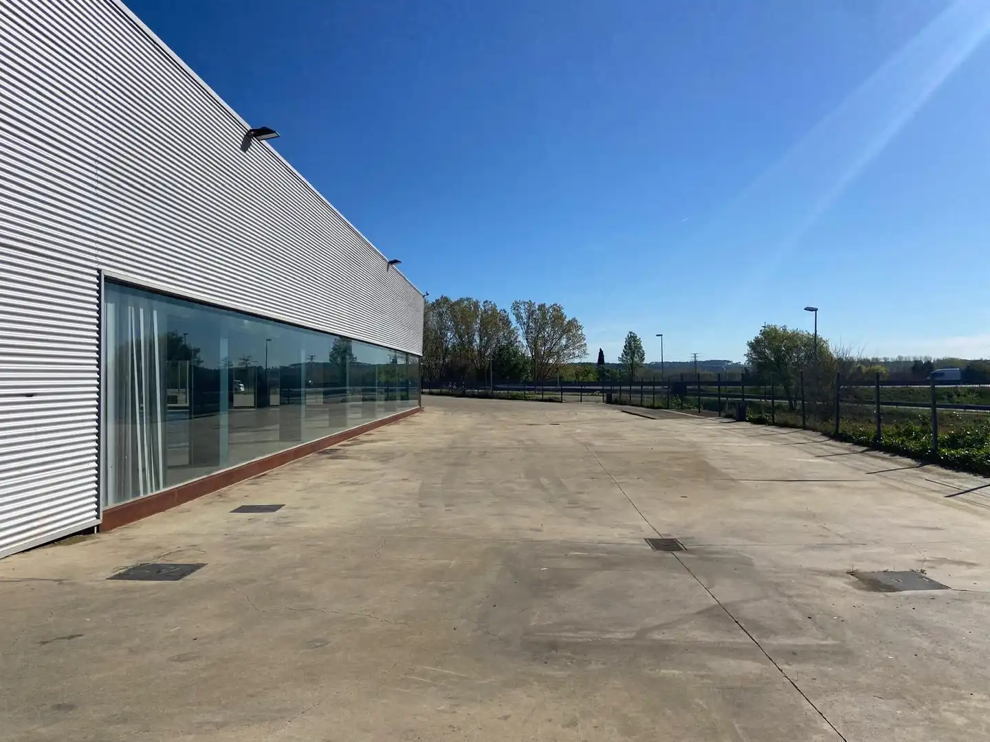 Vista exterior de Nave industrial en venta en Cornellà del Terri