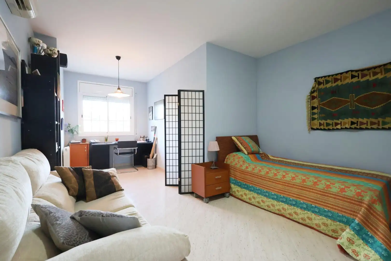 Dormitori de Casa o xalet en venda en Cubelles amb Aire condicionat, Jardí privat i Terrassa