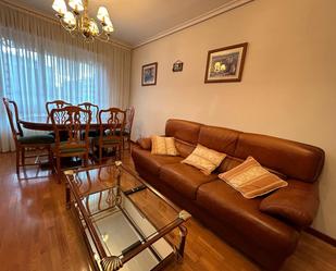 Living room of Flat to rent in  Logroño  with Swimming Pool and Balcony