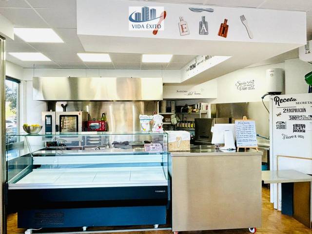 Local comercial en Alquiler en Renfe - Bulevar 1ª y 2ª Fase