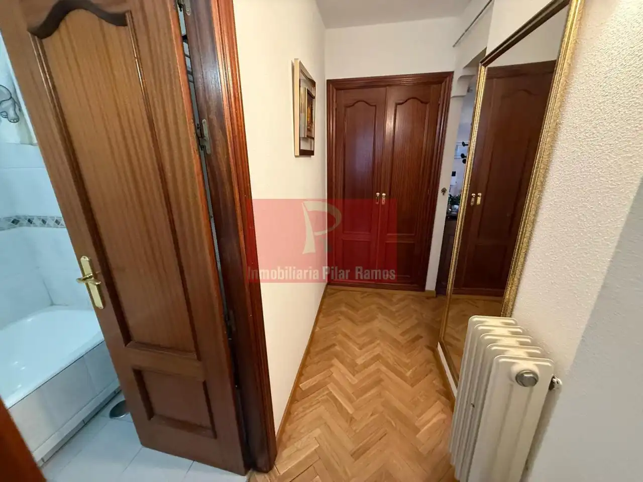 Piso en venta en León Capital  con Calefacción, Parquet y Terraza