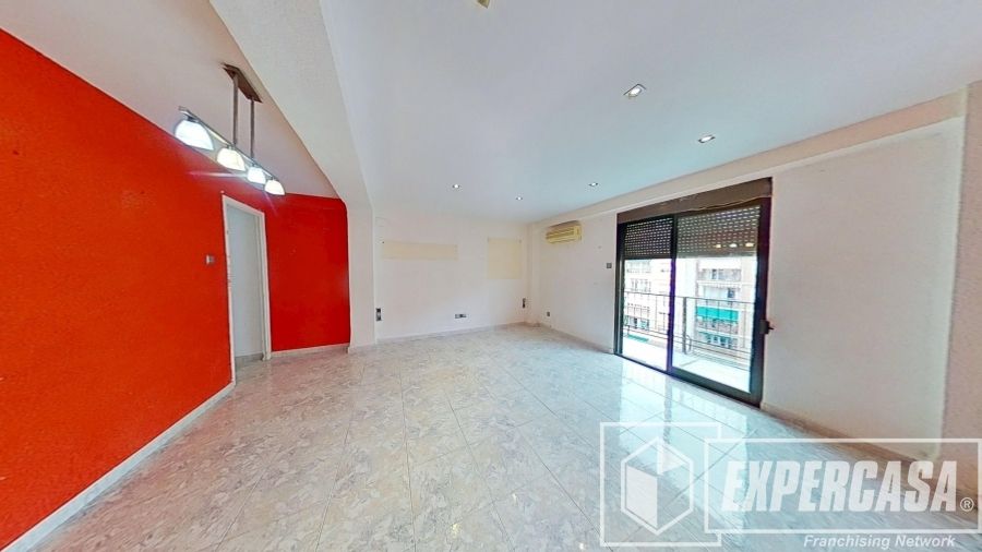 Flat for sale in En Corts - Doctor Waksman , Quatre Carreres,  Valencia Capital