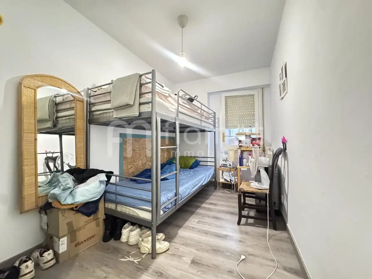 Habitación de Piso en venta en Girona con Terraza