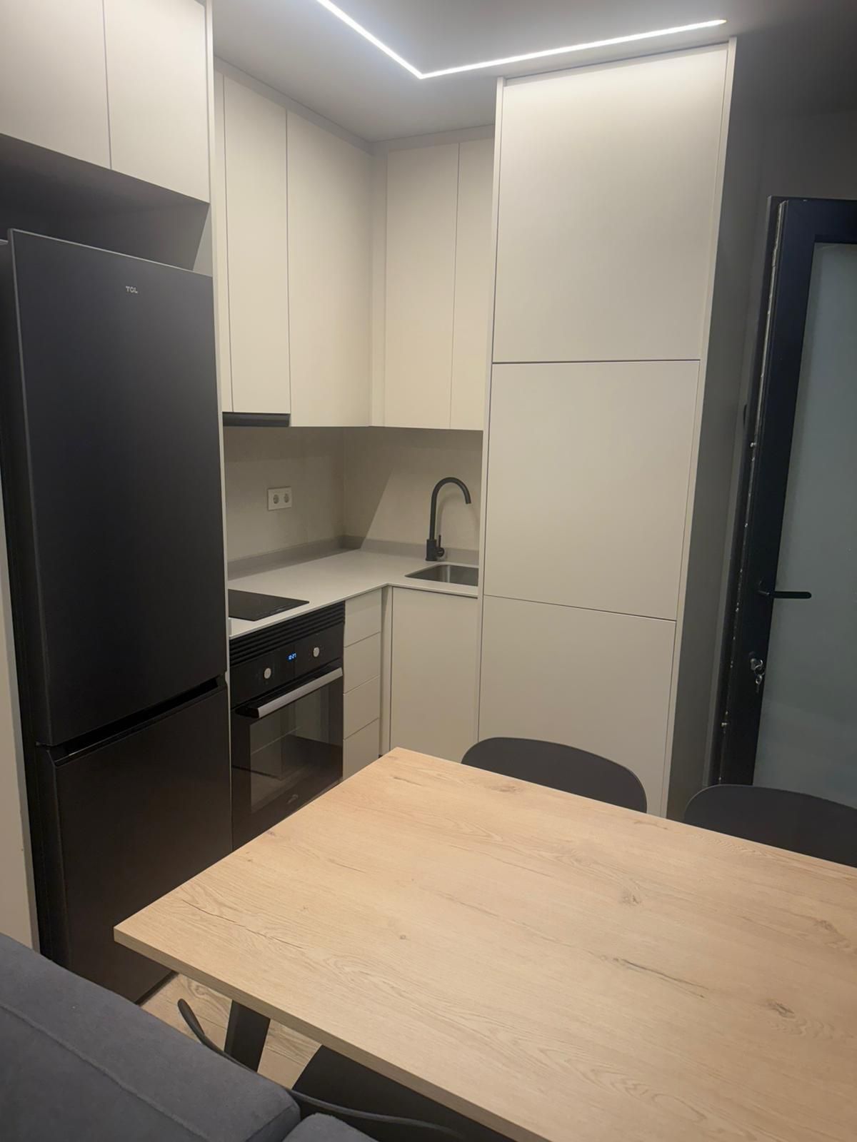 Estudi de lloguer a Reina Victoria - Miguel Hernández