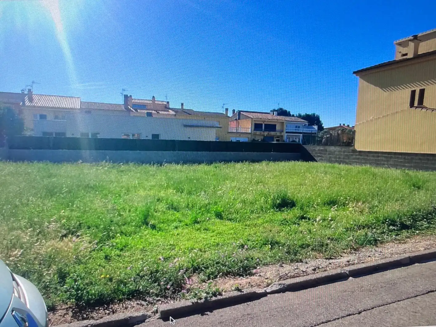 Residential land for sale in Borrassa 8