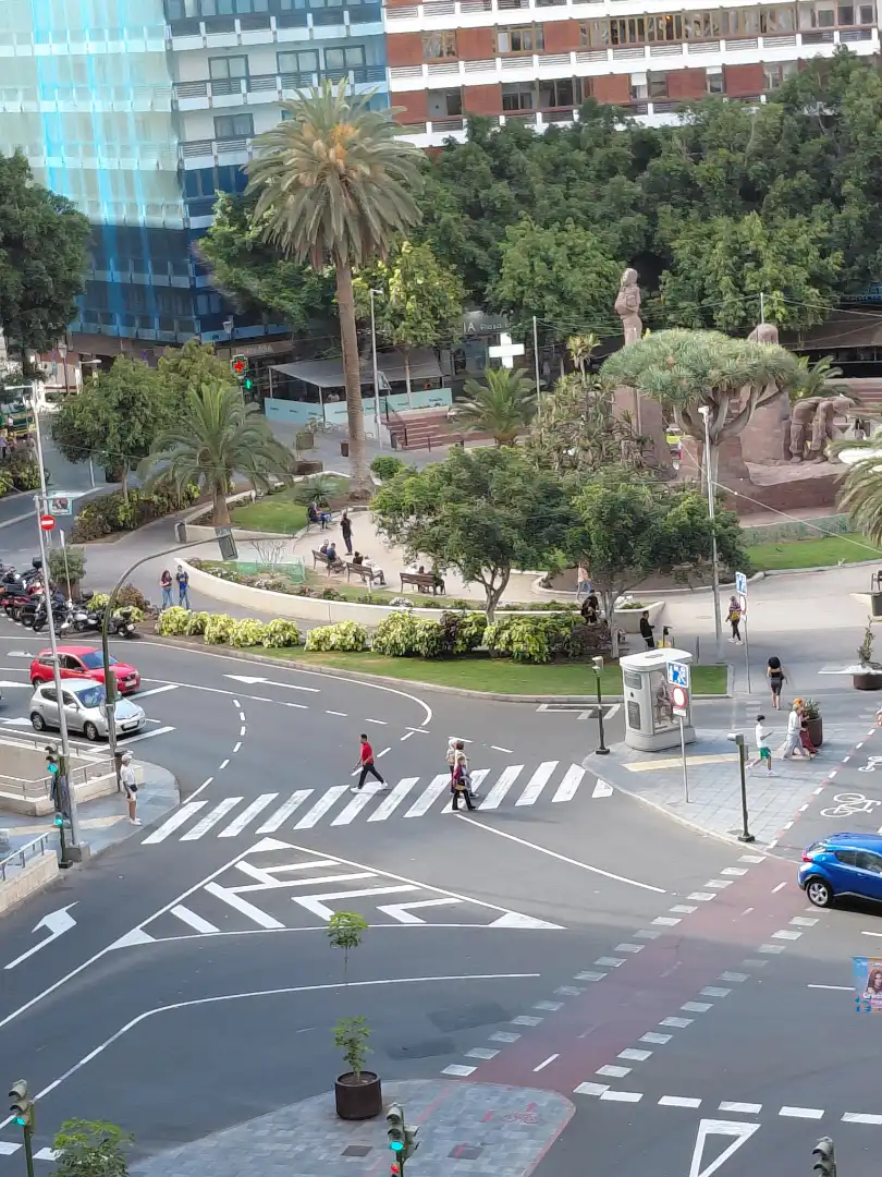 Vista exterior de Piso de alquiler en Las Palmas de Gran Canaria con Amueblado, Horno y Lavadora
