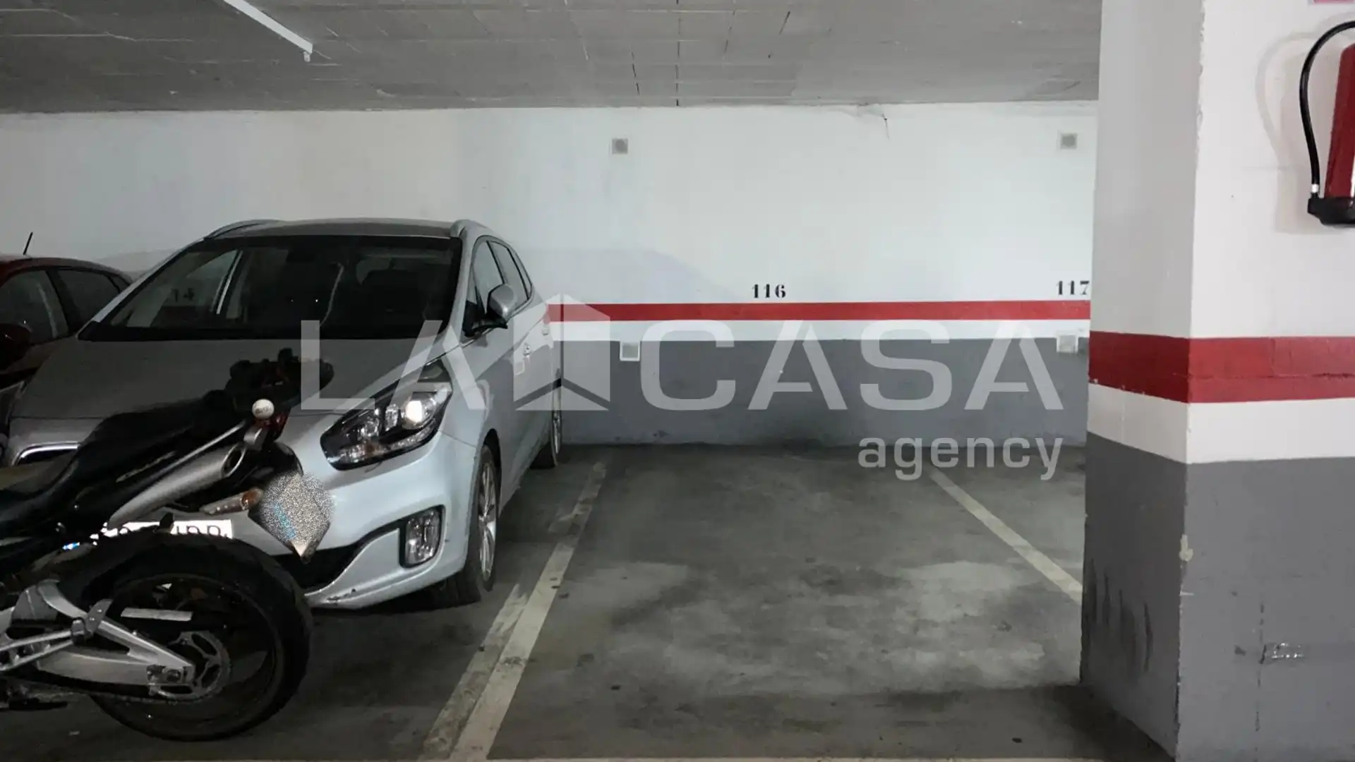 Aparcament de Garatge en venda en Santa Coloma de Gramenet