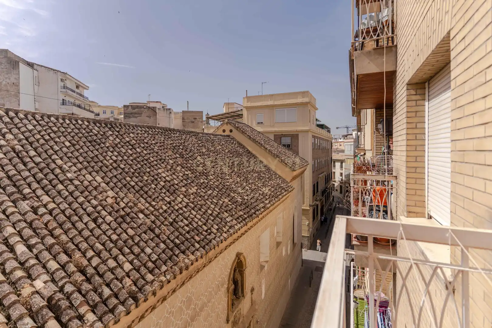 Vista exterior de Pis en venda en Granada amb Aire condicionat