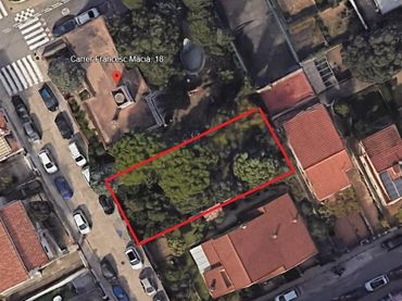 Terreny residencial en venda a Francesc Macia (Calle)