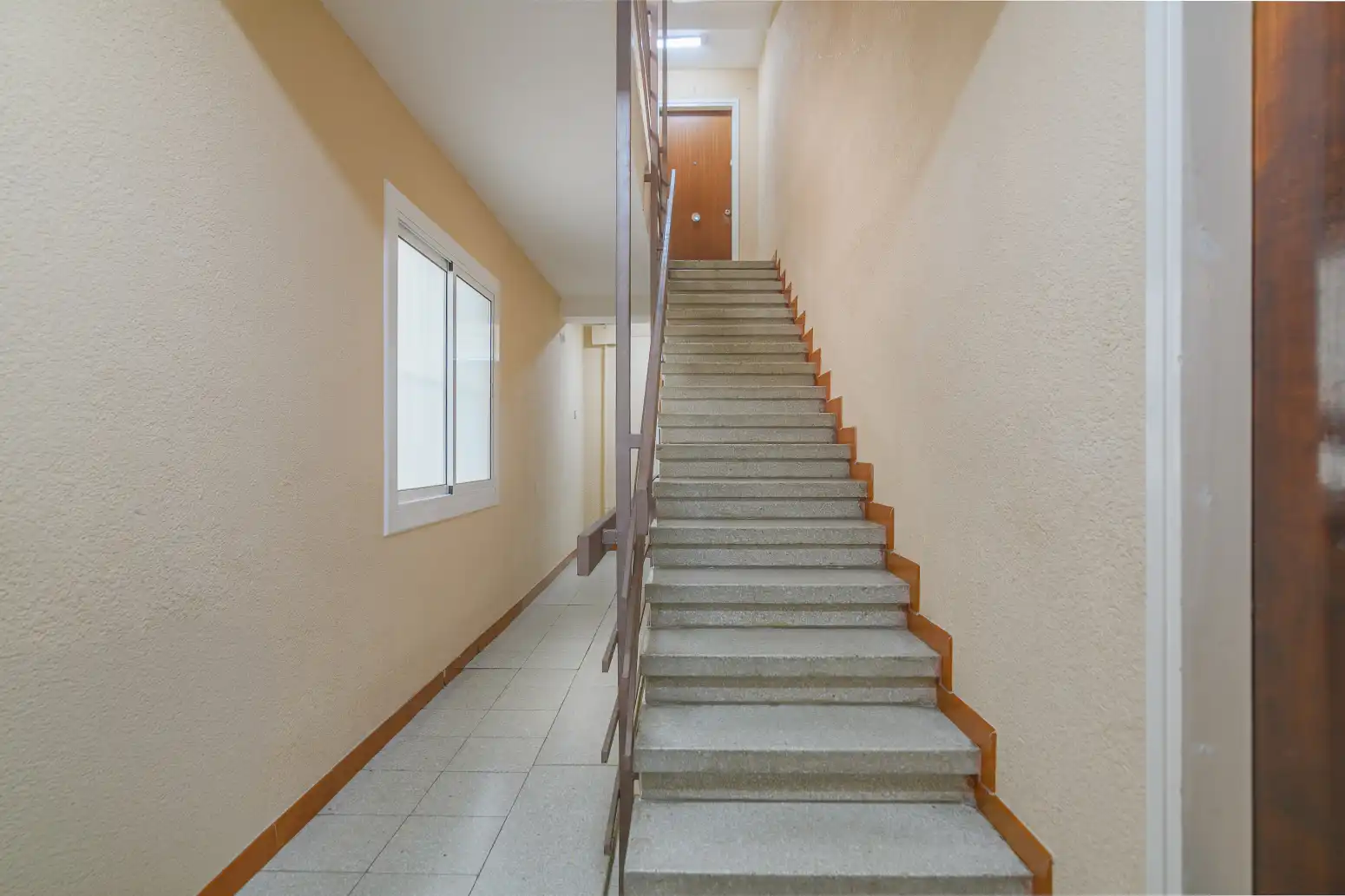 Wohnung zum Verkauf in Barcelona mit Heizung, Parkett und Balkon