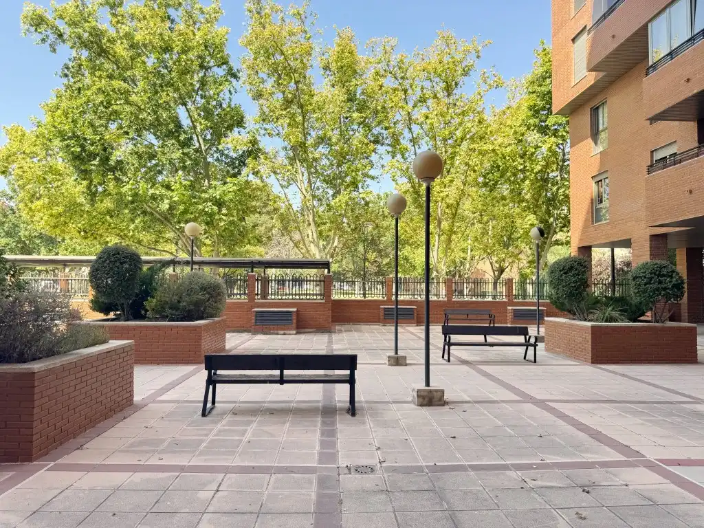 Terrassa de Pis en venda en Zaragoza amb Jardí privat