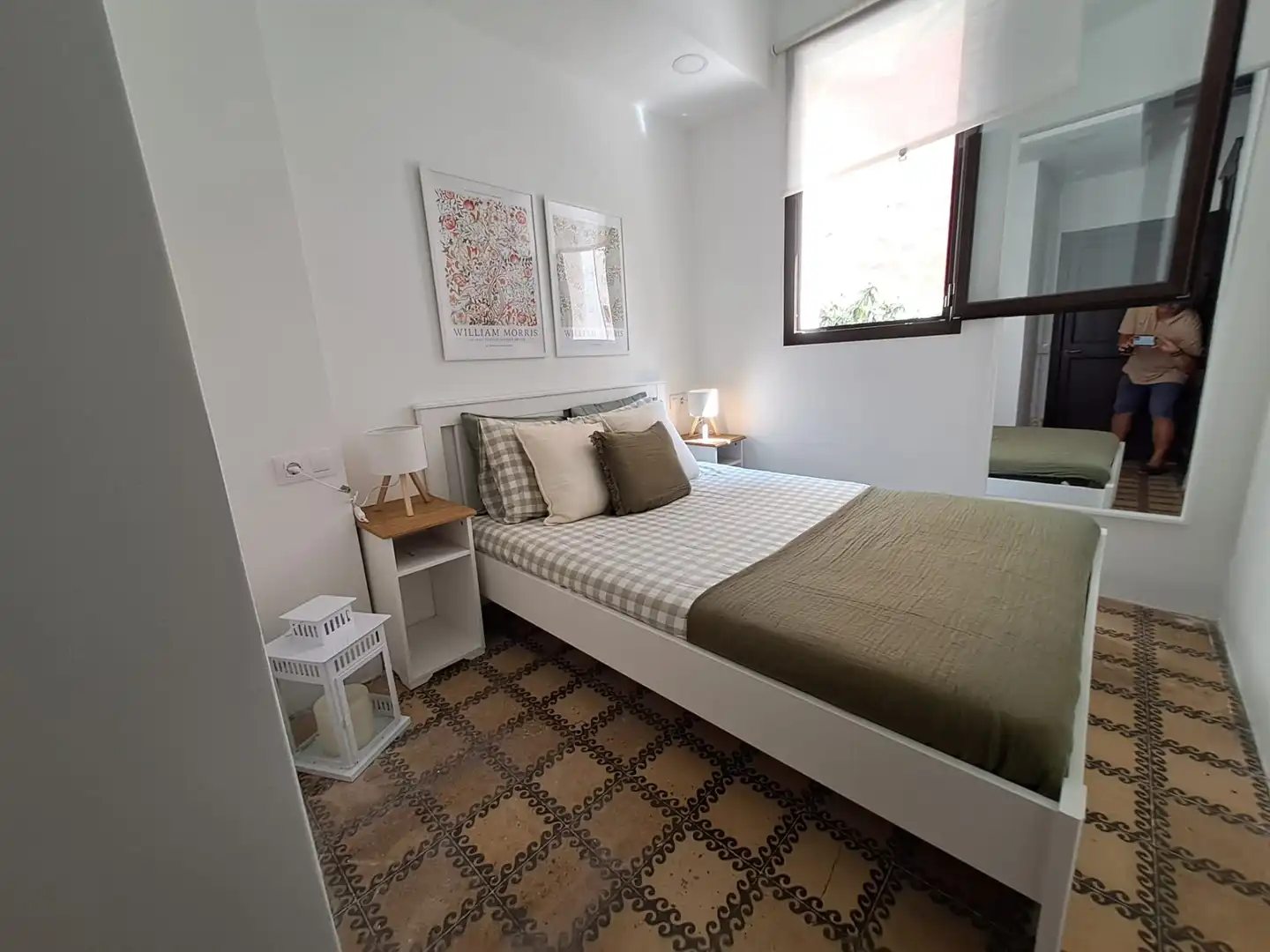 Habitación de Piso en venta en Barcelona con Horno y Balcón