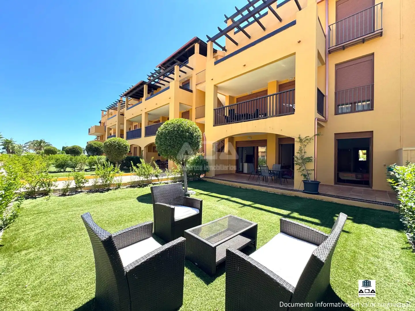Terrassa de Planta baixa en venda en Alcalà de Xivert amb Aire condicionat, Calefacció i Jardí privat