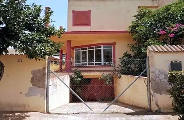 Houses for sale in Torrequinto