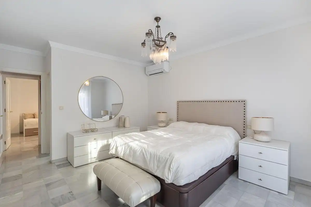 Habitación de Casa adosada en venta en Motril con Terraza y Alarma