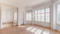 Bedroom of Flat for sale in  Barcelona Capital  with Heating